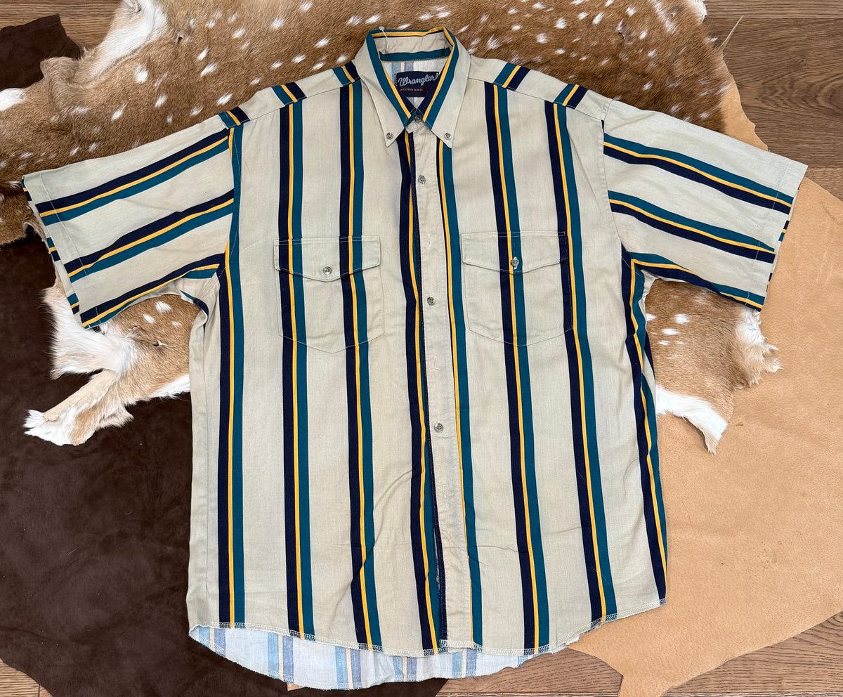 Wrangler Tan and Green L/XL