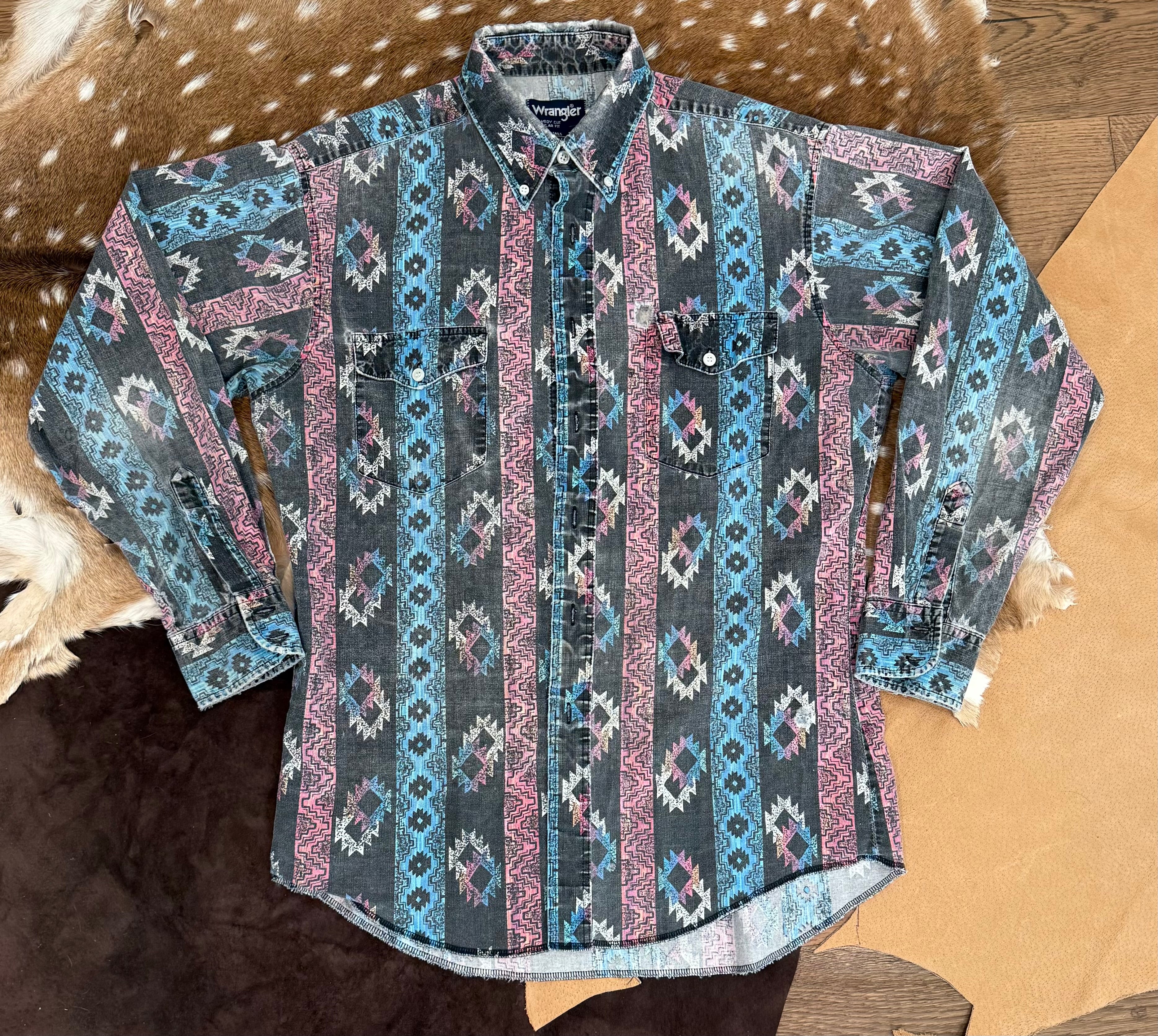 Wrangler Blue Aztec L