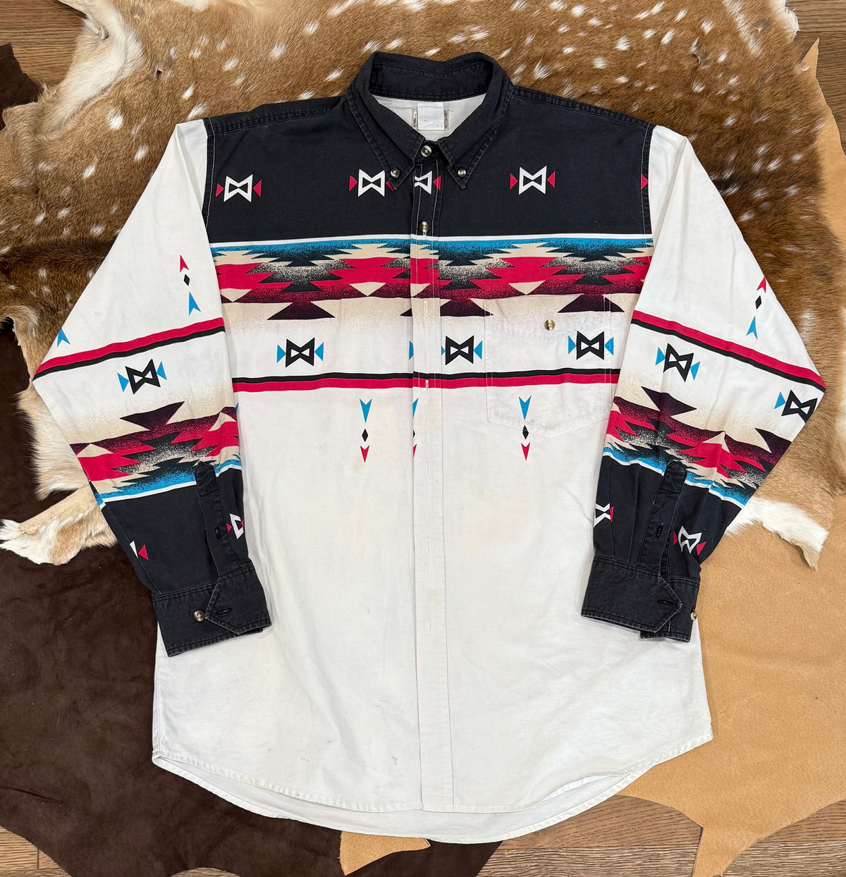 Express Rider tan and red Aztec M