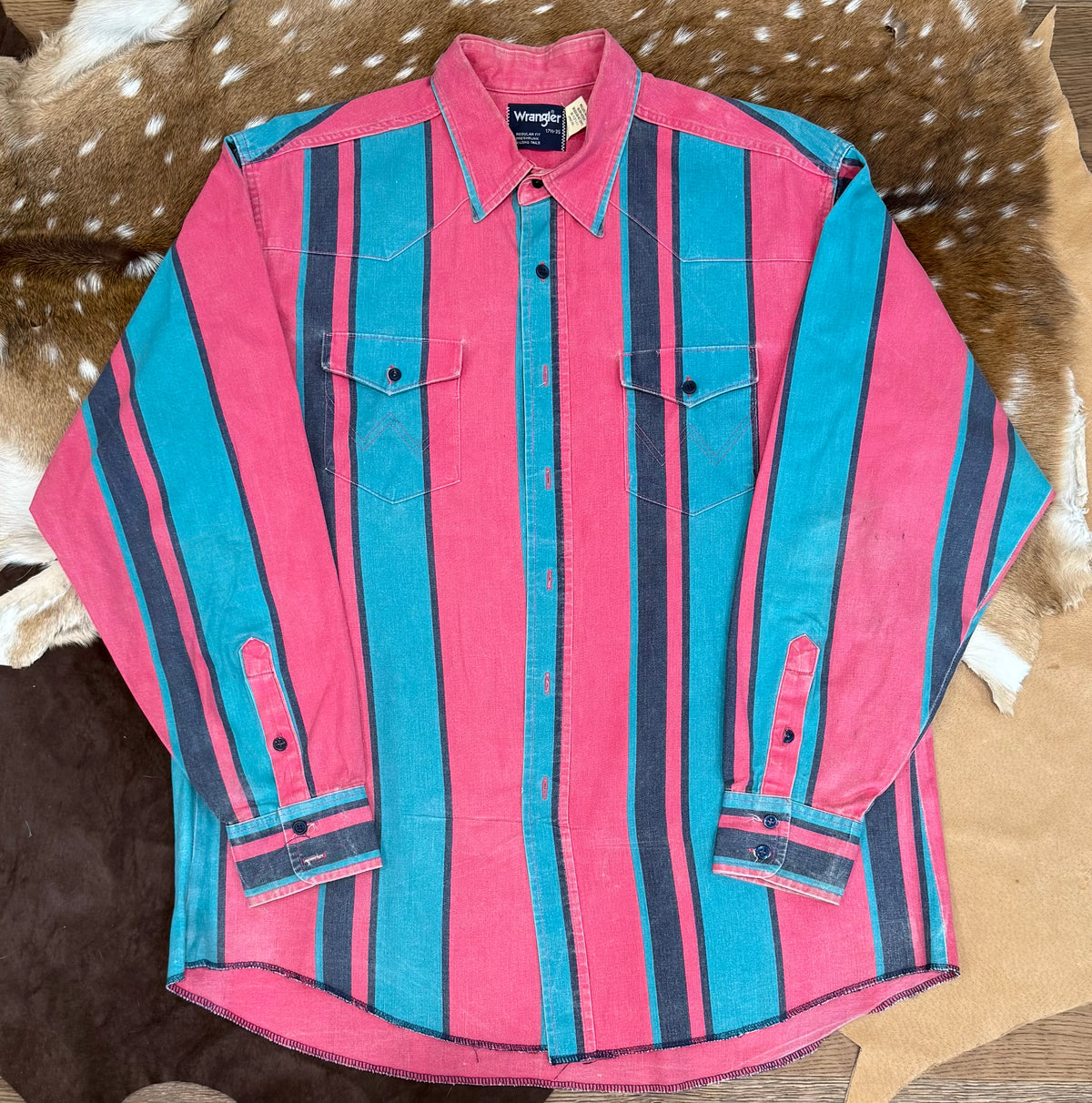 Wrangler Brushpopper Pink and Turquoise 17 1/2 x35