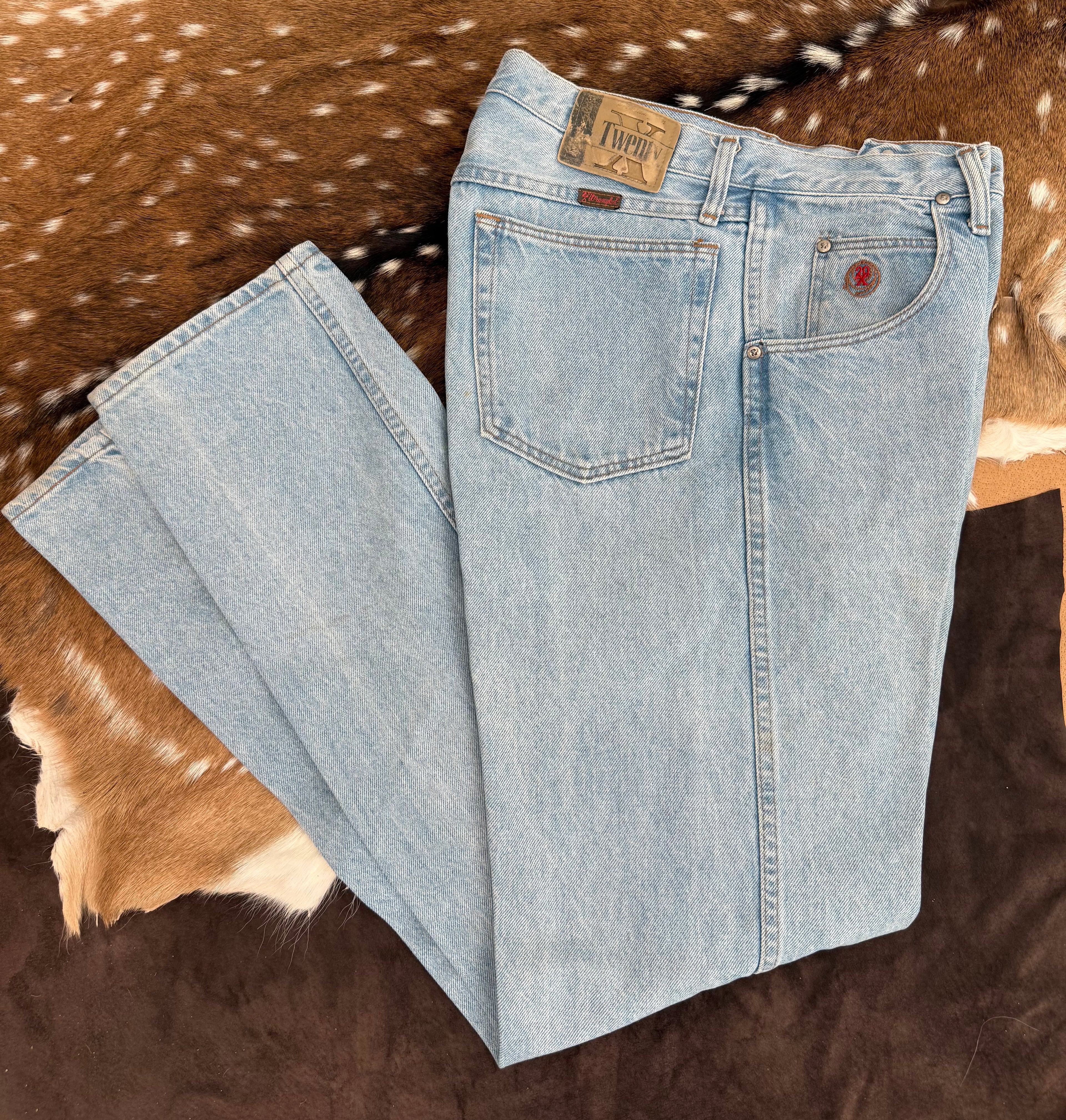 Wrangler 20x Size 33/34