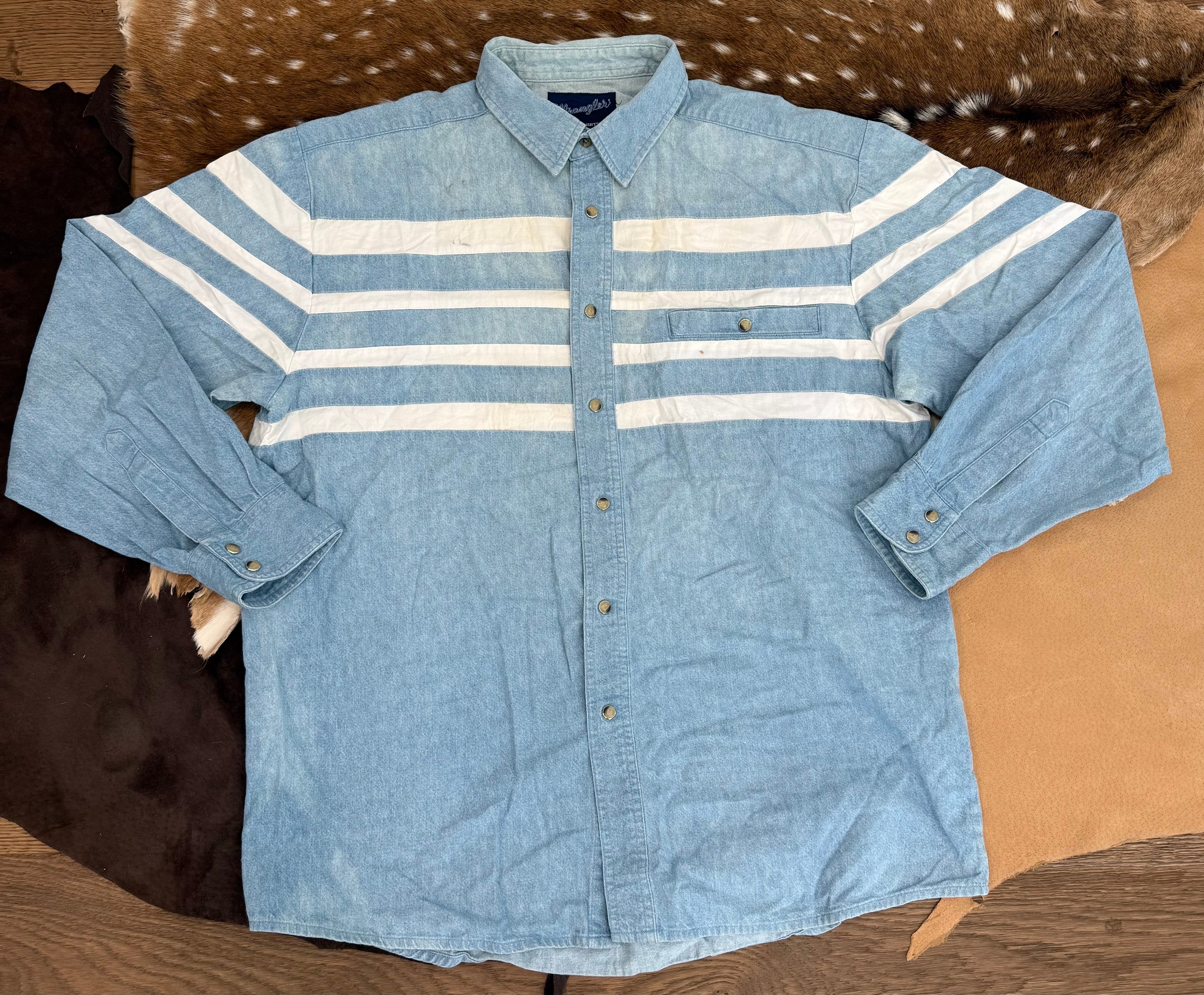 Wrangler Denim and White L